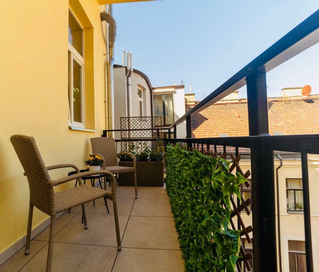 Ines Apartment Прага Екстер'єр фото