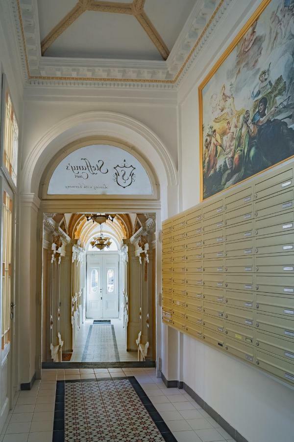 Ines Apartment Прага Екстер'єр фото